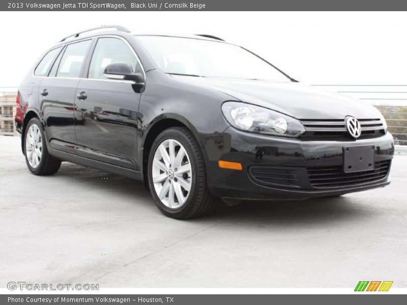 Front 3/4 View of 2013 Jetta TDI SportWagen