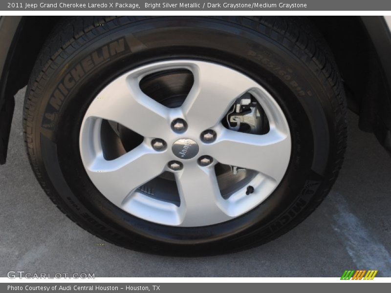 Bright Silver Metallic / Dark Graystone/Medium Graystone 2011 Jeep Grand Cherokee Laredo X Package