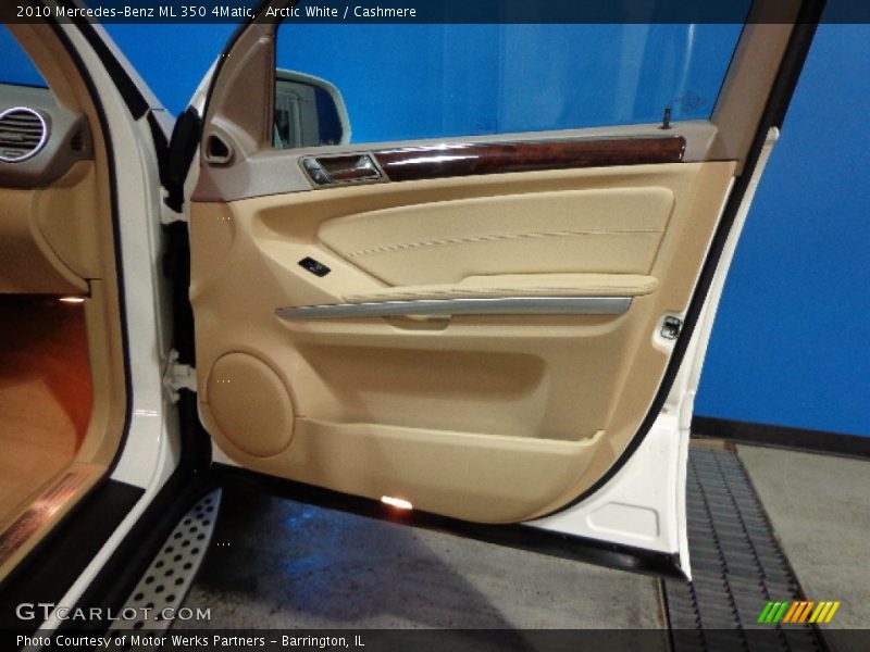 Arctic White / Cashmere 2010 Mercedes-Benz ML 350 4Matic