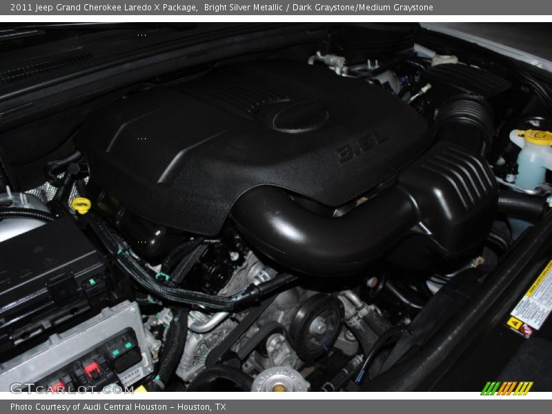 Bright Silver Metallic / Dark Graystone/Medium Graystone 2011 Jeep Grand Cherokee Laredo X Package