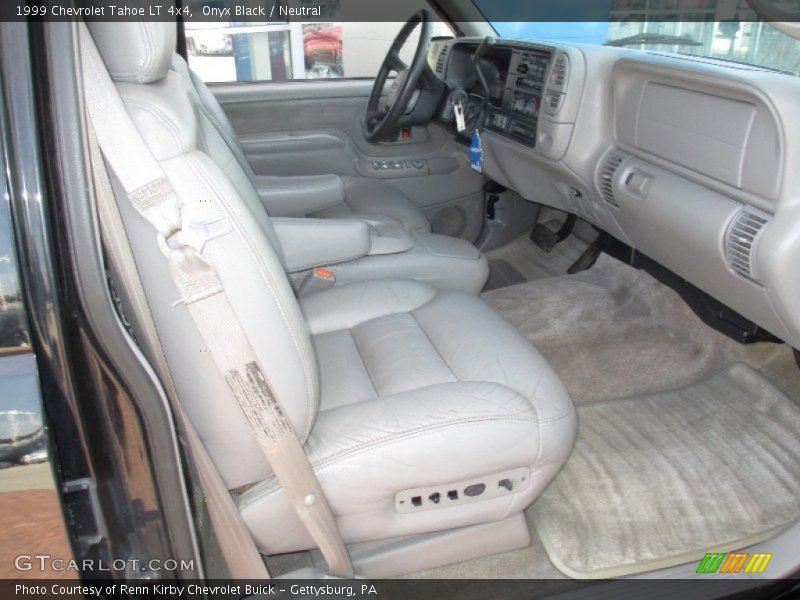 Onyx Black / Neutral 1999 Chevrolet Tahoe LT 4x4