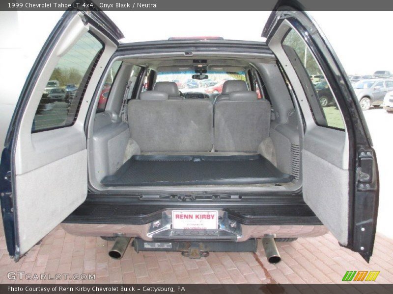 Onyx Black / Neutral 1999 Chevrolet Tahoe LT 4x4