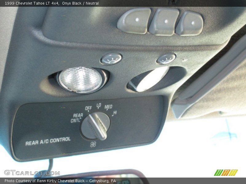 Onyx Black / Neutral 1999 Chevrolet Tahoe LT 4x4