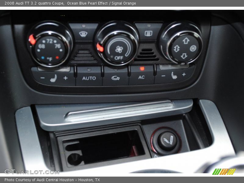 Controls of 2008 TT 3.2 quattro Coupe