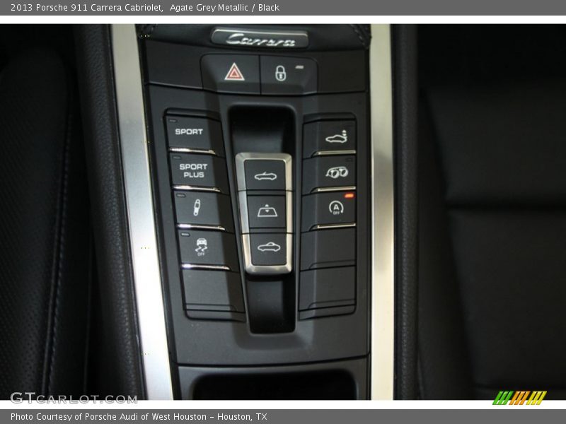 Controls of 2013 911 Carrera Cabriolet
