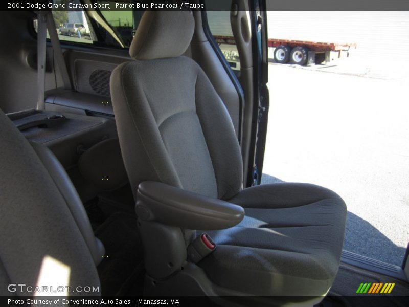 Patriot Blue Pearlcoat / Taupe 2001 Dodge Grand Caravan Sport
