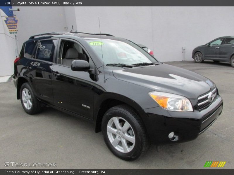 Front 3/4 View of 2006 RAV4 Limited 4WD