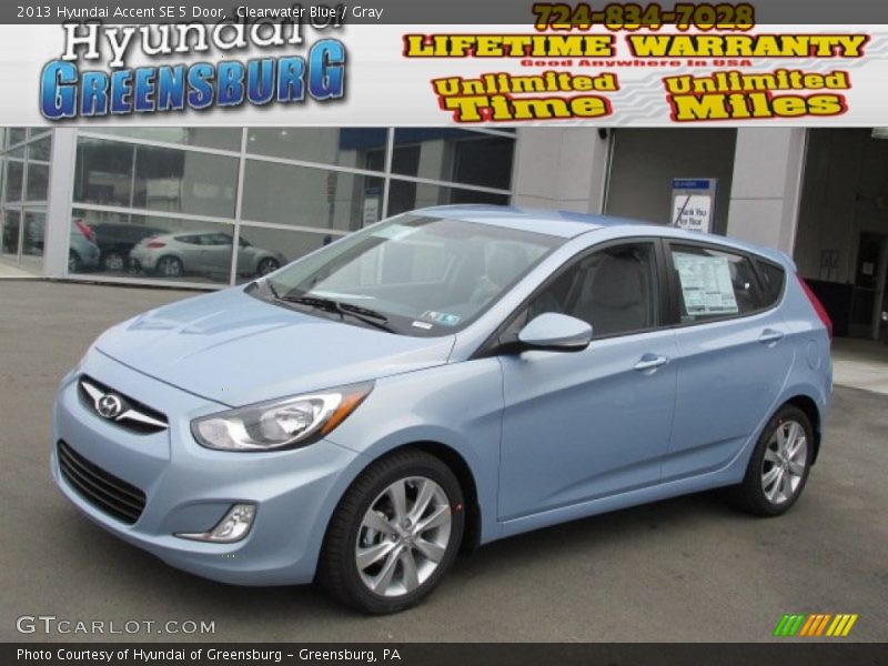 Clearwater Blue / Gray 2013 Hyundai Accent SE 5 Door