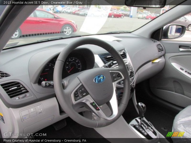 Dashboard of 2013 Accent SE 5 Door