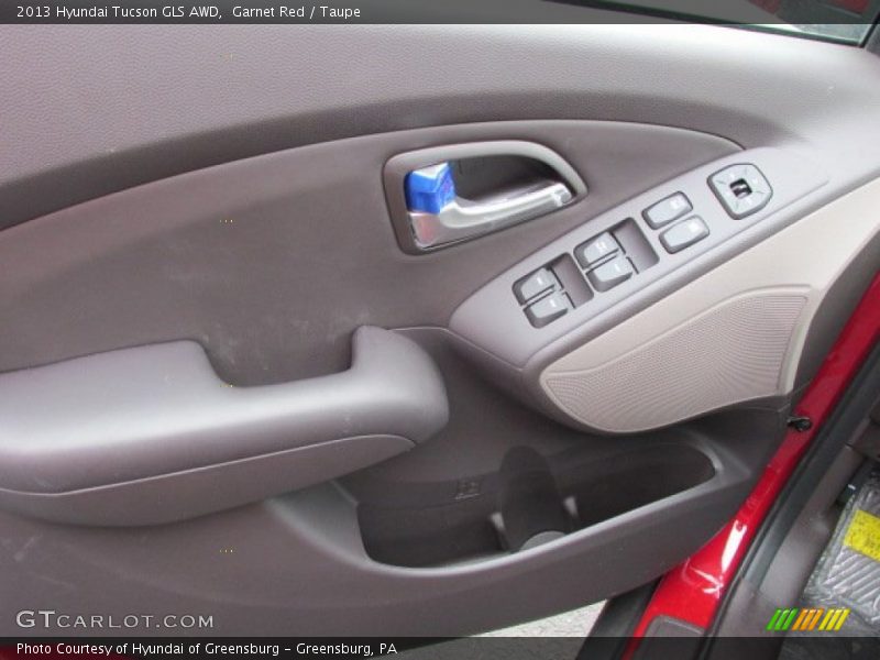 Garnet Red / Taupe 2013 Hyundai Tucson GLS AWD