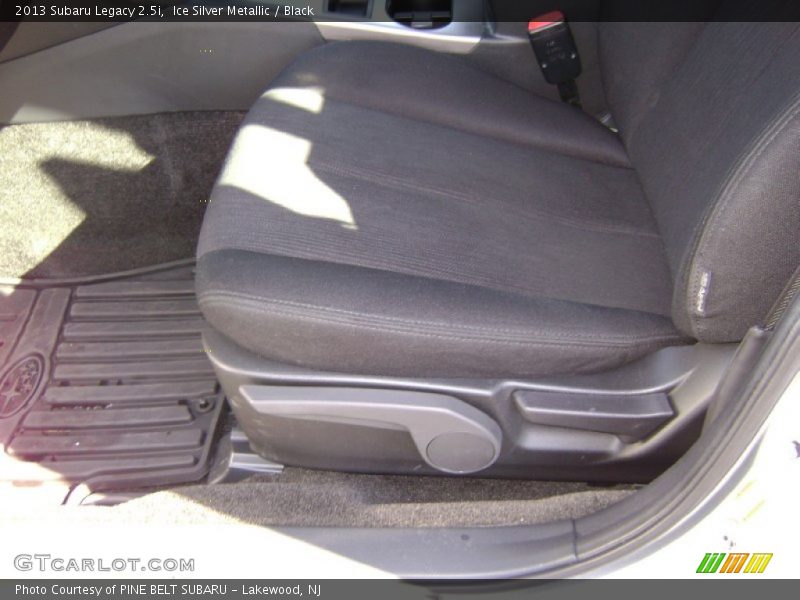 Ice Silver Metallic / Black 2013 Subaru Legacy 2.5i