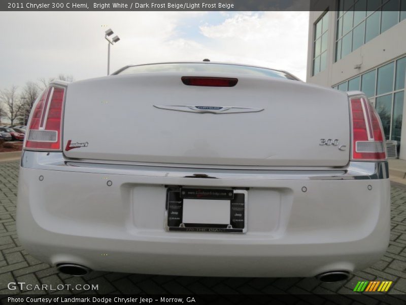 Bright White / Dark Frost Beige/Light Frost Beige 2011 Chrysler 300 C Hemi