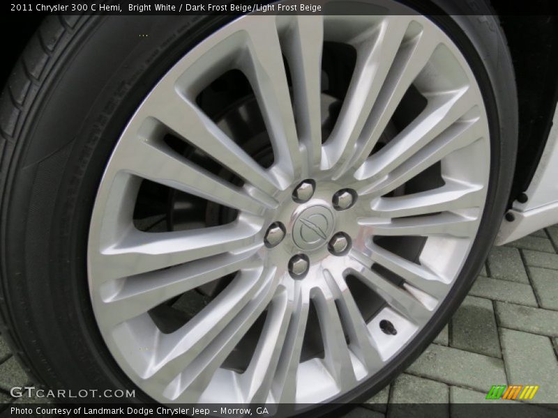 Bright White / Dark Frost Beige/Light Frost Beige 2011 Chrysler 300 C Hemi