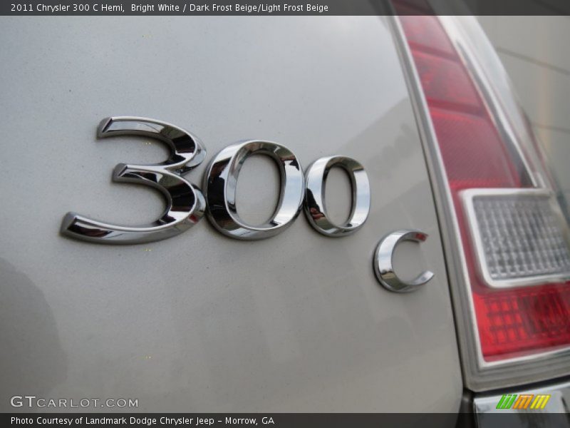 Bright White / Dark Frost Beige/Light Frost Beige 2011 Chrysler 300 C Hemi