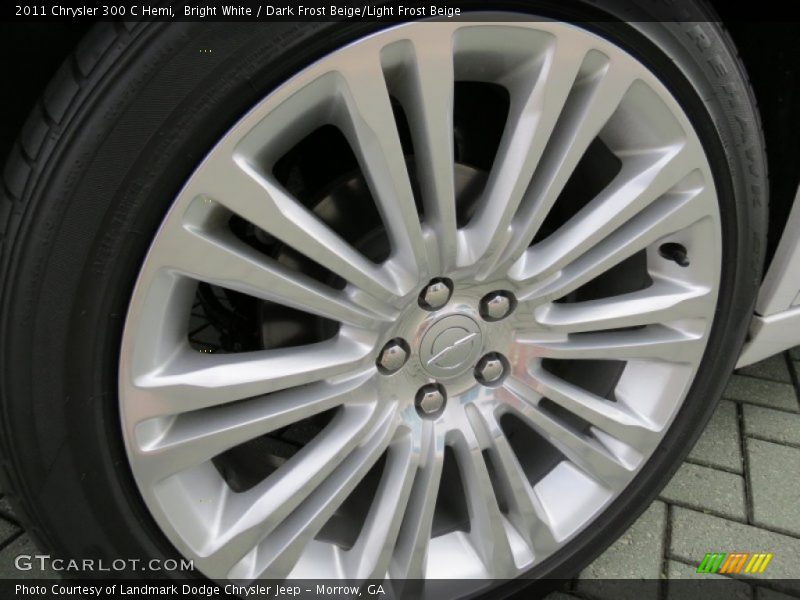 Bright White / Dark Frost Beige/Light Frost Beige 2011 Chrysler 300 C Hemi