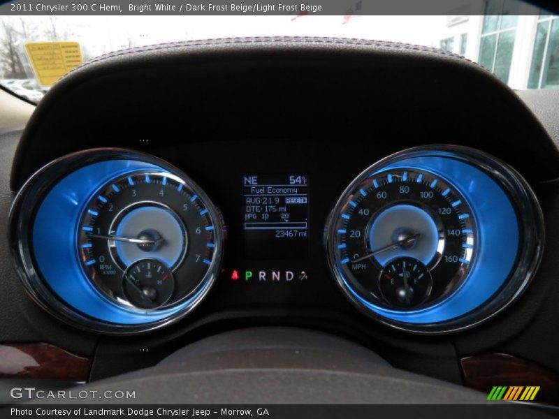 Bright White / Dark Frost Beige/Light Frost Beige 2011 Chrysler 300 C Hemi