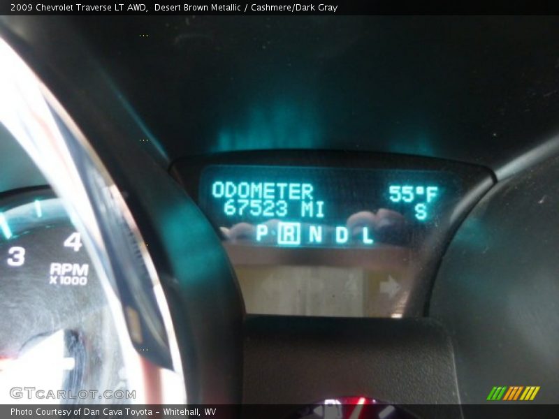 Desert Brown Metallic / Cashmere/Dark Gray 2009 Chevrolet Traverse LT AWD