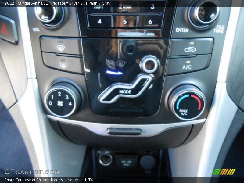 Iridescent Silver Blue Pearl / Gray 2012 Hyundai Sonata SE