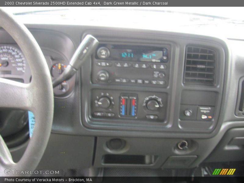 Dark Green Metallic / Dark Charcoal 2003 Chevrolet Silverado 2500HD Extended Cab 4x4