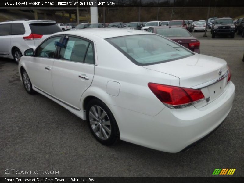 Blizzard White Pearl / Light Gray 2011 Toyota Avalon Limited