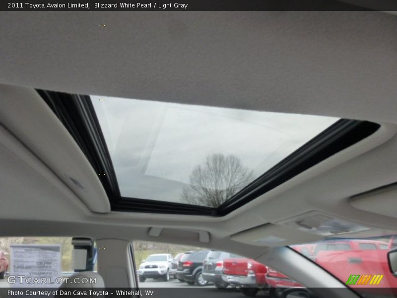 Blizzard White Pearl / Light Gray 2011 Toyota Avalon Limited
