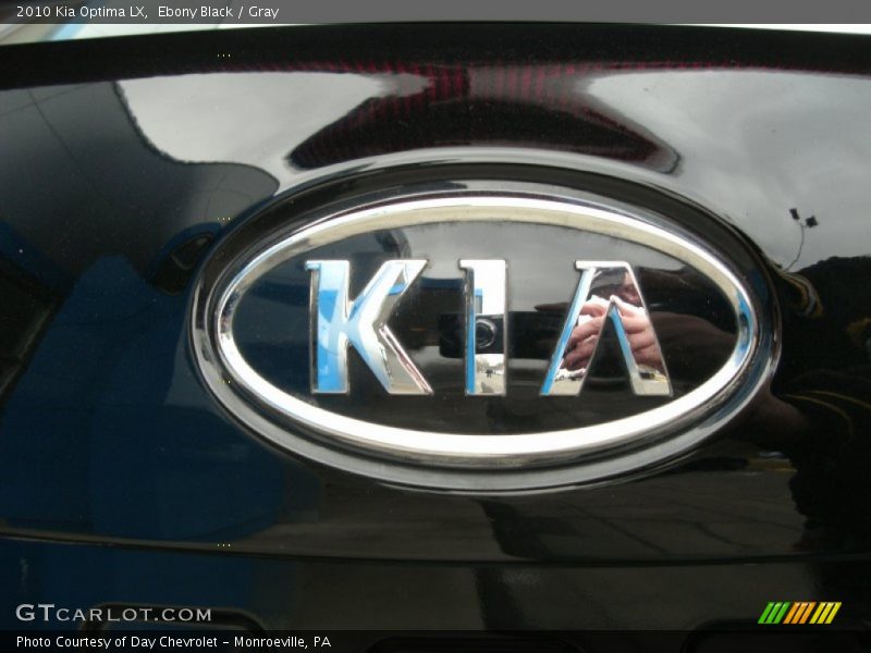 Ebony Black / Gray 2010 Kia Optima LX