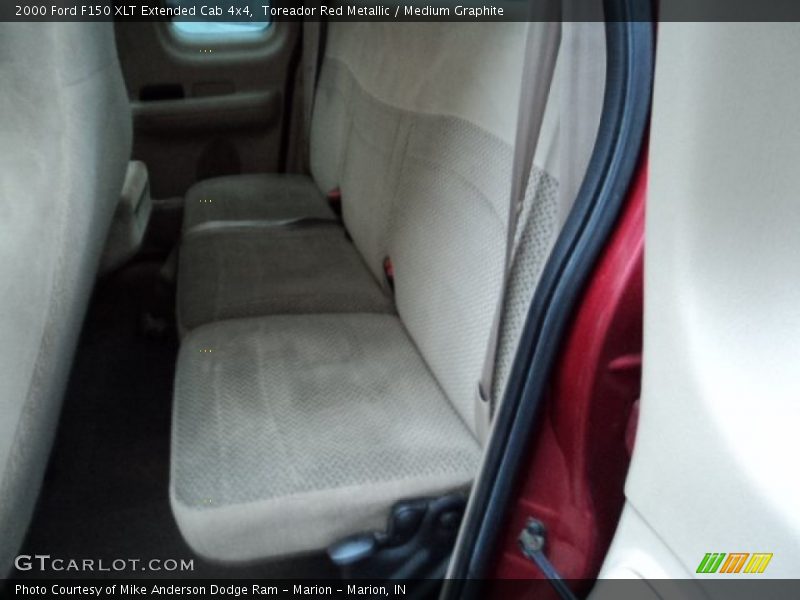 Toreador Red Metallic / Medium Graphite 2000 Ford F150 XLT Extended Cab 4x4