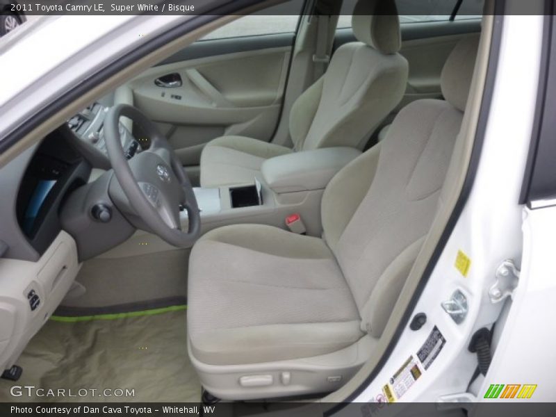 Super White / Bisque 2011 Toyota Camry LE