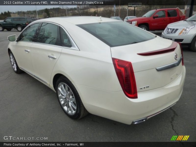 White Diamond Tricoat / Shale/Cocoa 2013 Cadillac XTS Luxury FWD