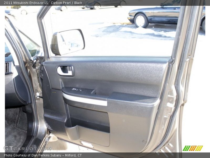 Carbon Pearl / Black 2011 Mitsubishi Endeavor LS
