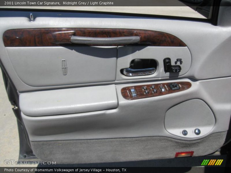 Midnight Grey / Light Graphite 2001 Lincoln Town Car Signature