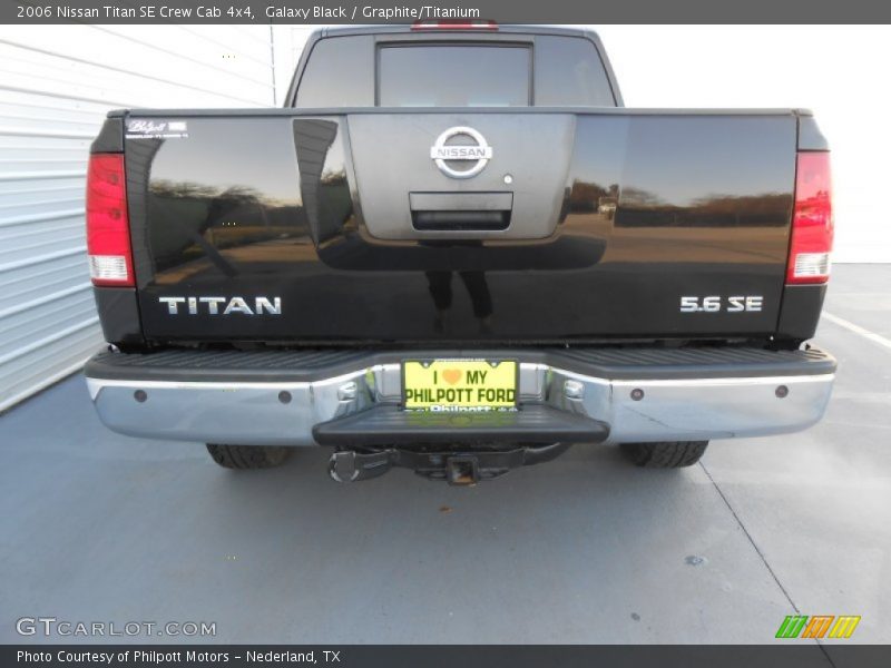 Galaxy Black / Graphite/Titanium 2006 Nissan Titan SE Crew Cab 4x4