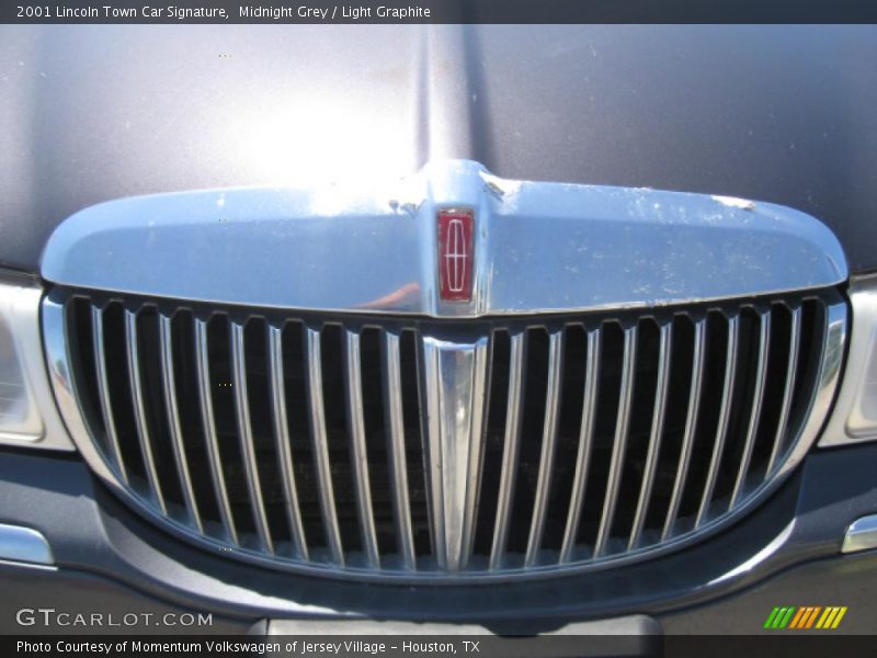 Midnight Grey / Light Graphite 2001 Lincoln Town Car Signature