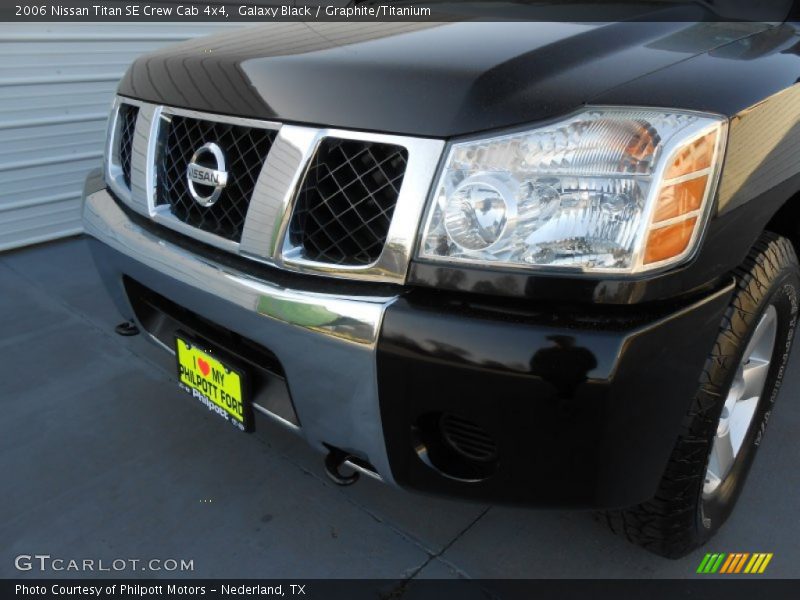 Galaxy Black / Graphite/Titanium 2006 Nissan Titan SE Crew Cab 4x4