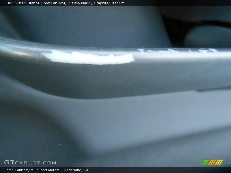 Galaxy Black / Graphite/Titanium 2006 Nissan Titan SE Crew Cab 4x4