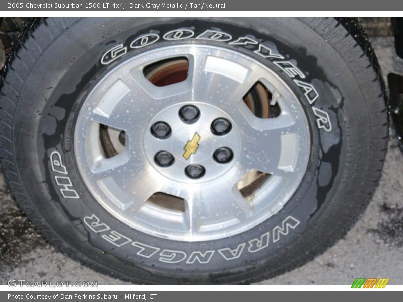 Dark Gray Metallic / Tan/Neutral 2005 Chevrolet Suburban 1500 LT 4x4