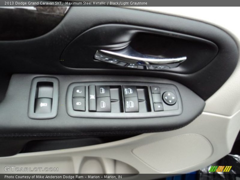 Maximum Steel Metallic / Black/Light Graystone 2013 Dodge Grand Caravan SXT