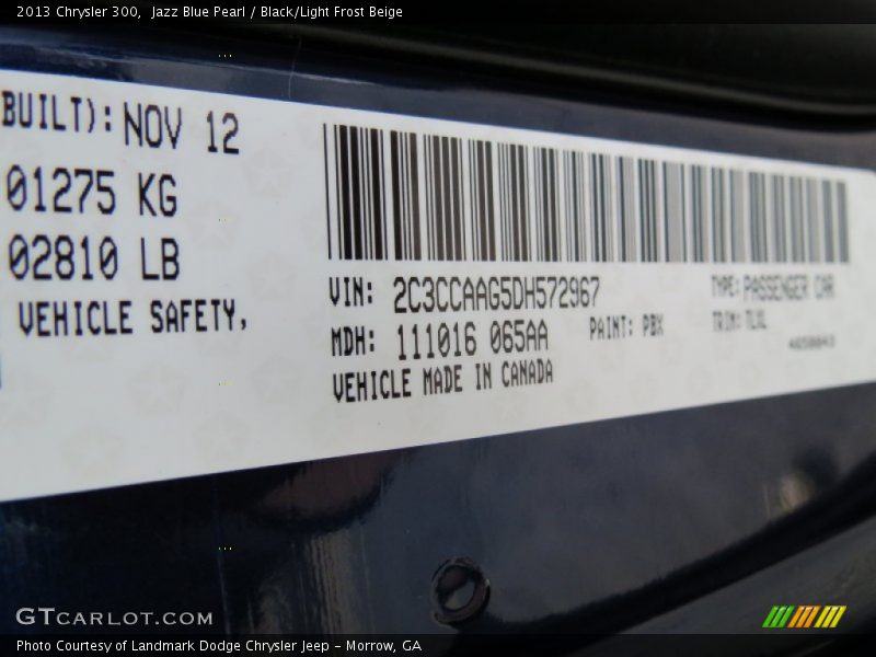 Jazz Blue Pearl / Black/Light Frost Beige 2013 Chrysler 300