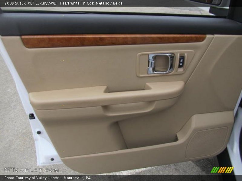 Door Panel of 2009 XL7 Luxury AWD