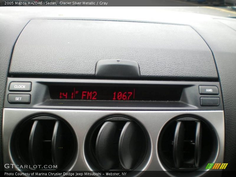 Glacier Silver Metallic / Gray 2005 Mazda MAZDA6 i Sedan