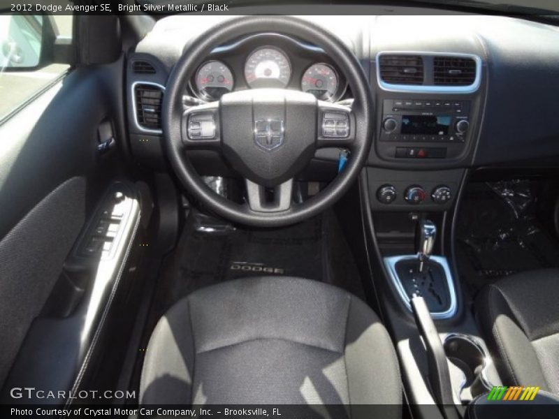 Bright Silver Metallic / Black 2012 Dodge Avenger SE