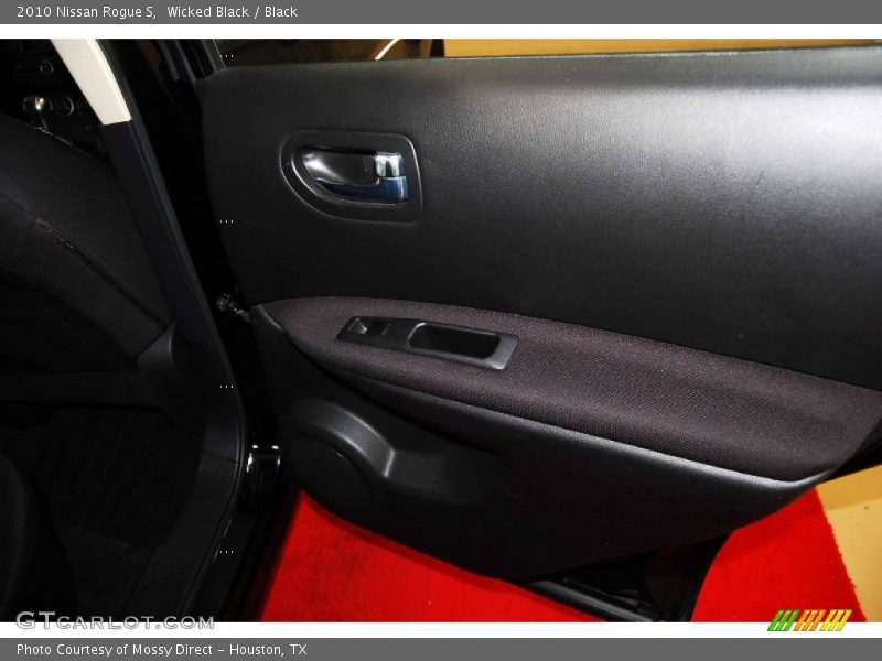 Wicked Black / Black 2010 Nissan Rogue S