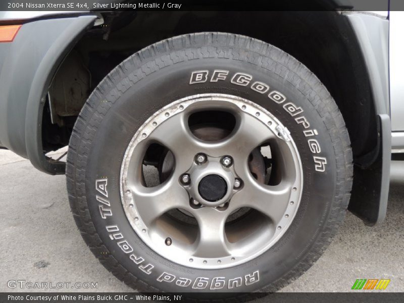 Silver Lightning Metallic / Gray 2004 Nissan Xterra SE 4x4