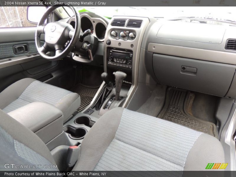 Silver Lightning Metallic / Gray 2004 Nissan Xterra SE 4x4