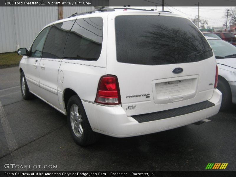 Vibrant White / Flint Grey 2005 Ford Freestar SEL