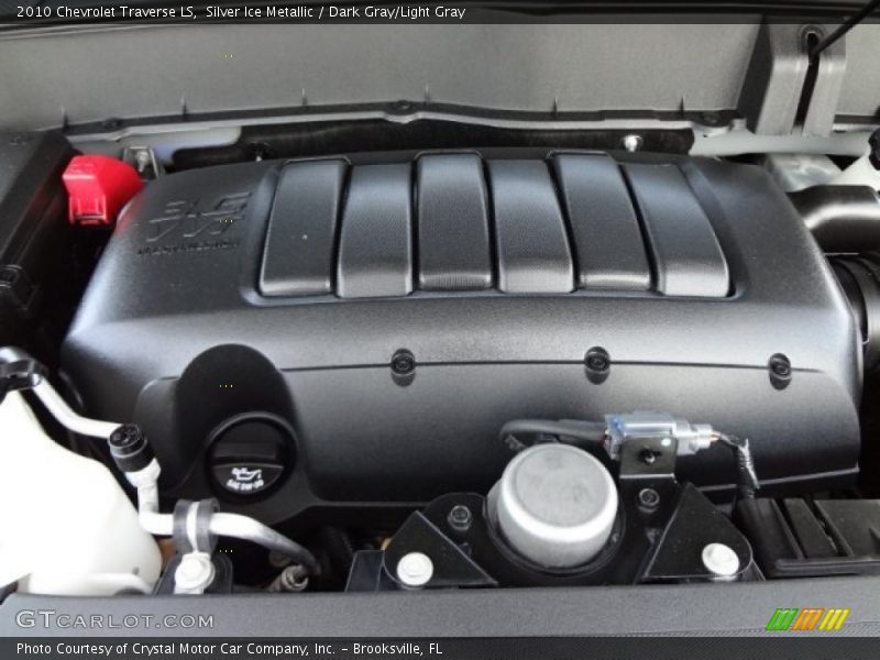 Silver Ice Metallic / Dark Gray/Light Gray 2010 Chevrolet Traverse LS