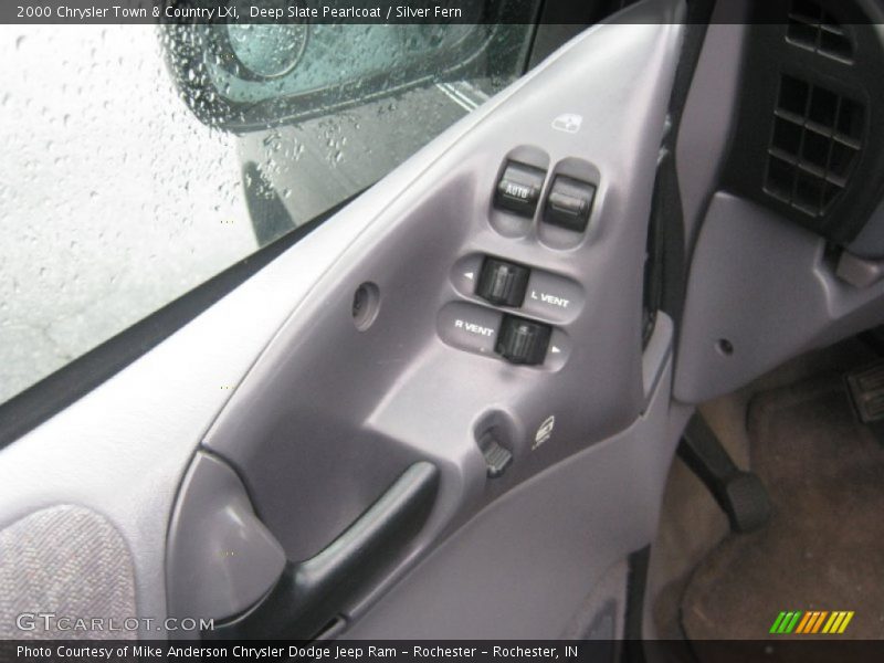 Deep Slate Pearlcoat / Silver Fern 2000 Chrysler Town & Country LXi