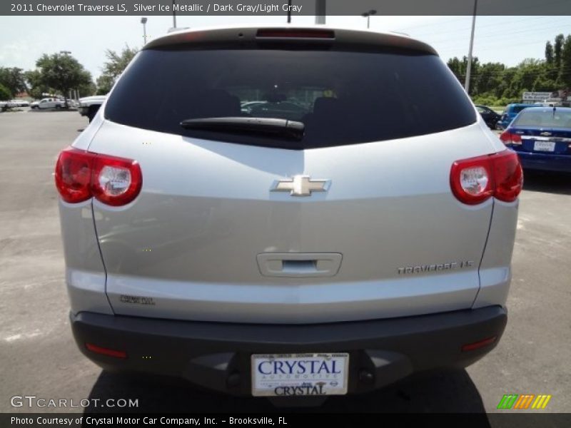 Silver Ice Metallic / Dark Gray/Light Gray 2011 Chevrolet Traverse LS
