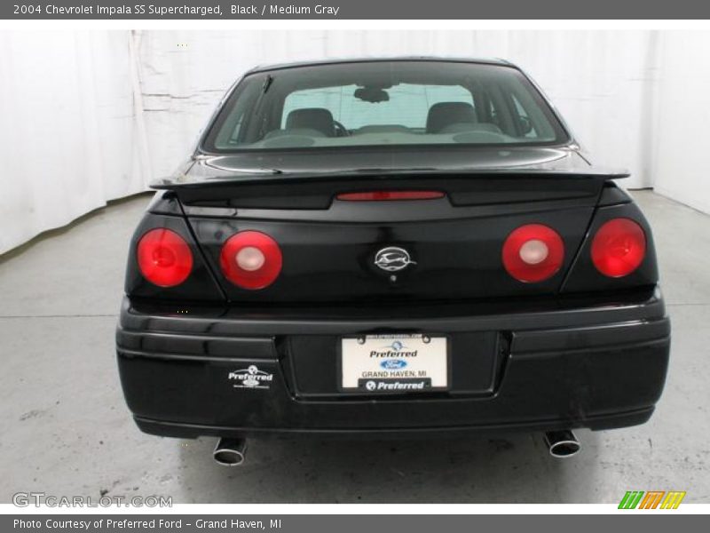 Black / Medium Gray 2004 Chevrolet Impala SS Supercharged