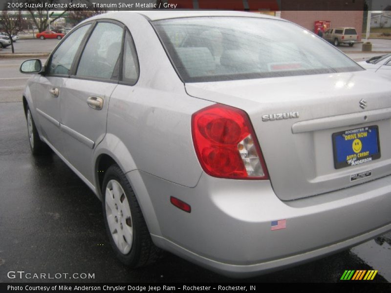 Titanuim Silver Metallic / Grey 2006 Suzuki Forenza Sedan